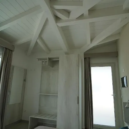 Guest house Lentischio 4*