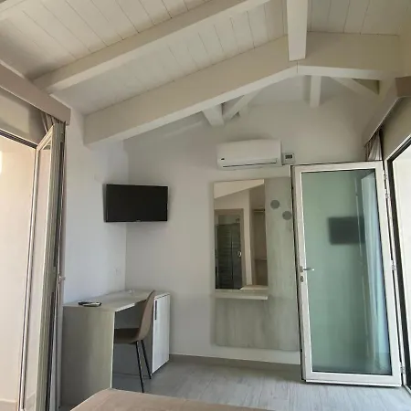 Lentischio Πανσιόν 4*